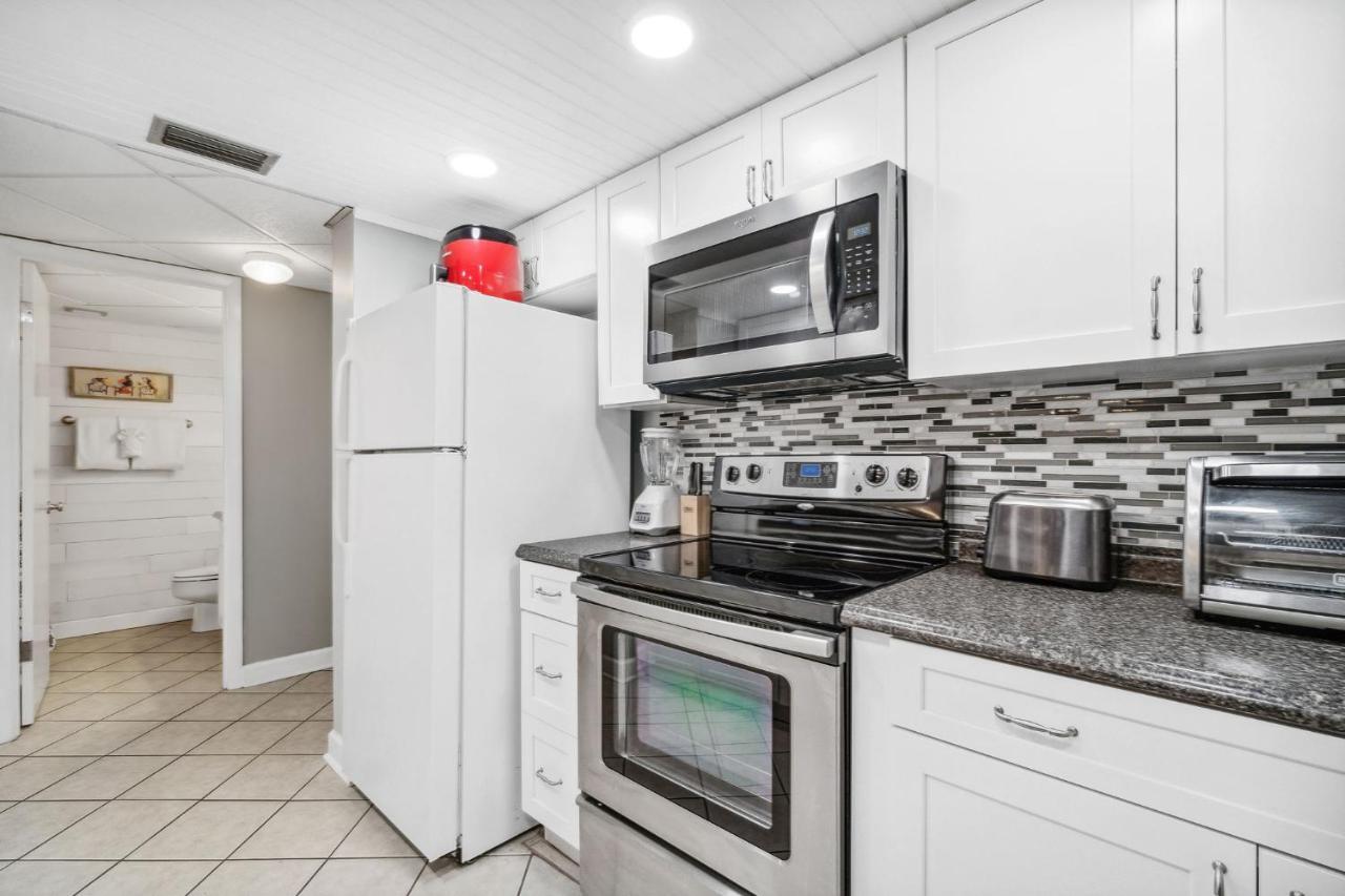 Moondrifter #208 By Nautical Holiday home